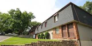 1104 ARROWHEAD Drive Gallery 1