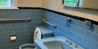 3 BR/3 BA Home with Large Yard Gallery 20