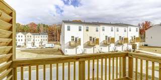 Stunning 3/3.5 Townhome in SE Raleigh Gallery 38