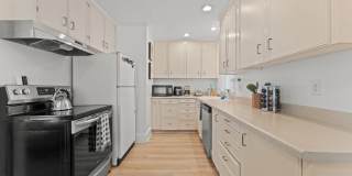 1612 East 29th Street Gallery 11