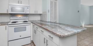 1303 South Moody Avenue - B Gallery 19