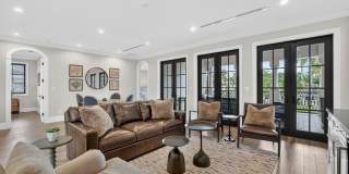 2425 Delmar Place Gallery 33