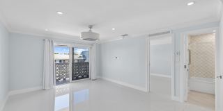 3220 Bayview Drive unit: 302 Gallery 7