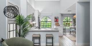 13549 Fountain View Boulevard Gallery 10