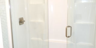 Updated Condo in Park-Like Setting Gallery 15