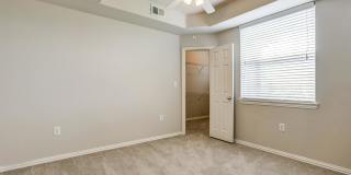 Ellery at Lake Sherwood Gallery 15