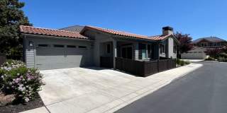 Single Level Home in Unique Bend Neighborhood Gallery 1