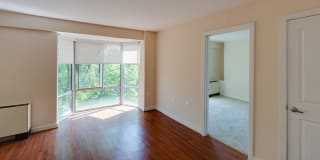 Channel Square Apartments Gallery 16