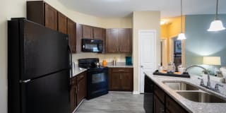 Legends at White Oak Gallery 7