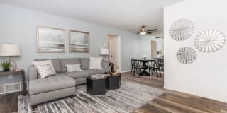 Oaks at Hampton Apartments Gallery 22