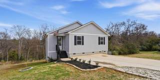 102 Snyder Court NE Gallery 1