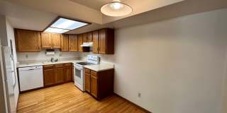 Charming 1-Bedroom Condo with Great Amenities Gallery 5