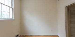727 SPRUCE Street Gallery 16