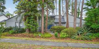 Spacious 4BR/3BA Pool Home in Jacksonville Gallery 20