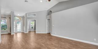 1097 Egret Circle N Gallery 7