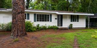 Nice 3 Bed 2 Bath South Jackson Rental on Oak Forest Dr Gallery 1