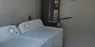 914 16th Street Gallery 1