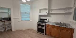 Bright & Spacious One Bedroom, Recently Renovated, W&D in Unit.  Available Now! Gallery 10