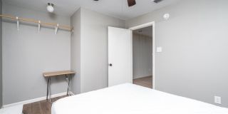 949 Kenwood Drive Gallery 22