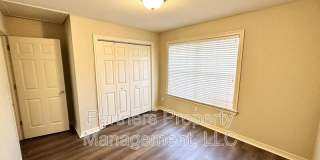 1112 West Hendrix Street Gallery 10