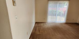 #410 OAK MANOR Gallery 20