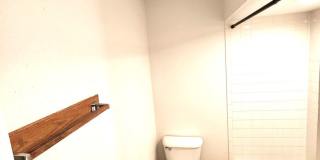 Spacious 2 Bedroom Home w/ 2.5 car garage - Westmont Gallery 10