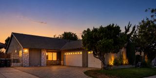 Fully Renovated 2 Bed, 2 Bath Home with Central A/C, Detached Garage & Brand-New Appliances. Gallery 1