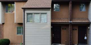 3 Bedroom 2.5 Bath Townhouse Gallery 1