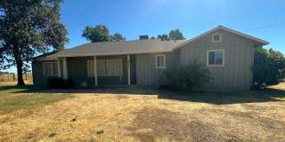 3 bedroom 1 bath home in Red Bluff Gallery 1