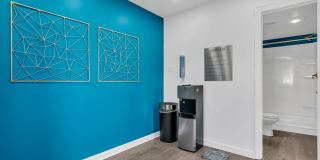 Willow Shores Gallery 17