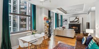 212 W Washington Street Gallery 11