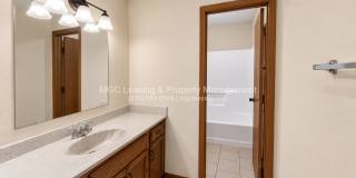 3557-3563 NE Independence Cir Gallery 12