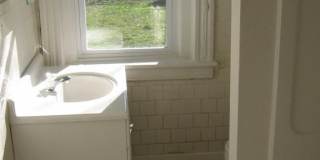 Spacious 4 Bed, 2 Bath Rowhouse in the Fan! Near VCU - 7 S ALLEN AVE. Available in August Gallery 13