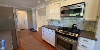 Spacious 4-Bedroom Home Plus Large Bonus Space – West Slope Vista Hills Gallery 9