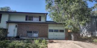 Pikes Peak and Academy area bi-level. Pikes Peak and Academy area bi-level. Gallery 1