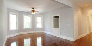 Sunny, massive, Modern. "Socially Inclined" apartment near NEU with modern appliances and plenty of space! Sunny, massive, Modern. "Socially Inclined" apartment near NEU with modern appliances and plenty of space! Gallery 10