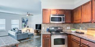 The Sovereign at Overland Park Apartments Gallery 9