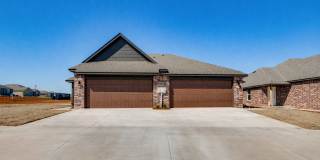 Brand New 3 Bedroom 2 Bath Duplex In Dooley Creek * MOVE IN SPECIAL * Edmond Schools* Gallery 1