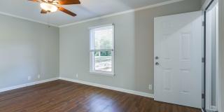 Beautifully Renovated Two Bedroom Duplex – Columbia, TN! Gallery 11