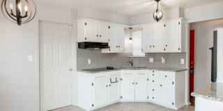 Beautiful home for lease near Hefner & Penn Gallery 21