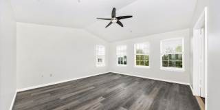 4960 CLARENDON Terrace Gallery 35