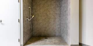 605 West End Gallery 21