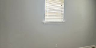 1502 Chapel Hill Road - B Gallery 12