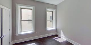 306 W Franklin Gallery 13