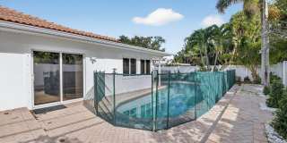 1012 W Camino Real Gallery 35