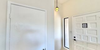 AVAILABLE NOW: BIG College Area Townhome 4bd/2.5ba HUGE garage, AC, pool, W/D Gallery 12