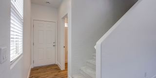 Beautiful 3 Bed 2.5 Bath home in Tuscany community! Gallery 11