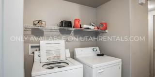 862 E 700 N Gallery 23