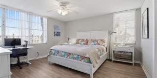 7540 BAY ISLAND DRIVE S Gallery 22