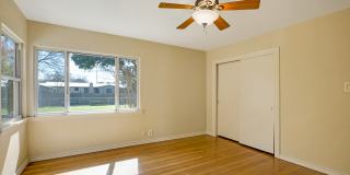 336 Tuttle Road Gallery 12